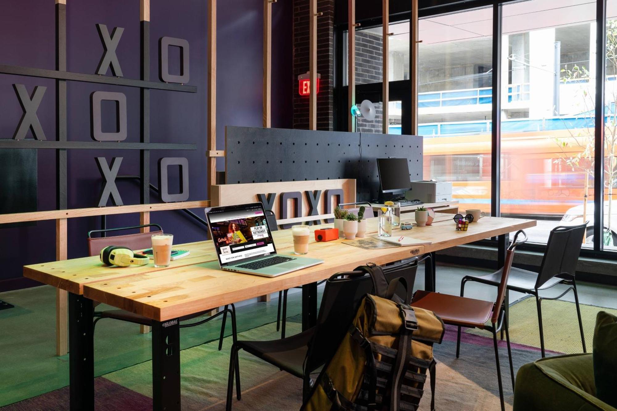Moxy Portland Downtown Hotel Exterior foto
